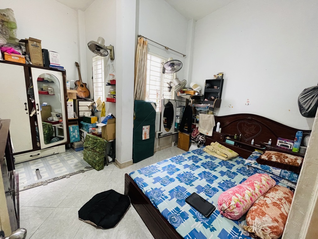 VỊ TRÍ ĐẸP,  CHỦ HẠ CHÀO 400 TRIỆU- giá mới chỉ 5,8 tỷ !